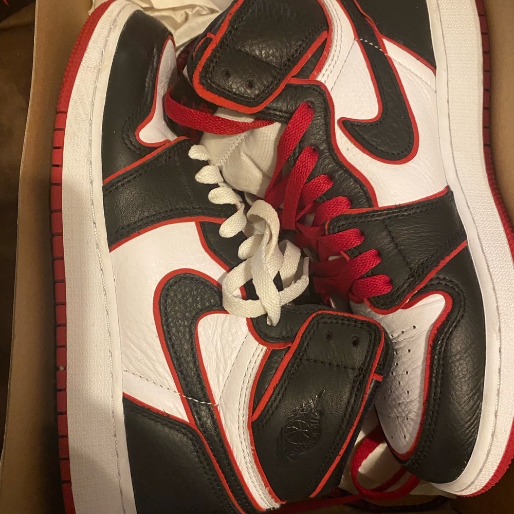 Blood Line Og Grade School size 6.5y